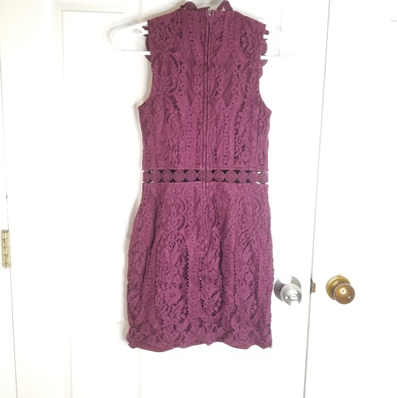 Jodi Kristopher Maroon Mock Neck Lace Sheath Dress - Picture 3 of 5